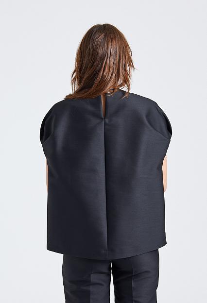 Toteme Gathered Keyhole Evening Top Black